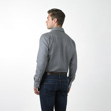 THE VOYAGER SHIRT - NAVY BLUE GINGHAM